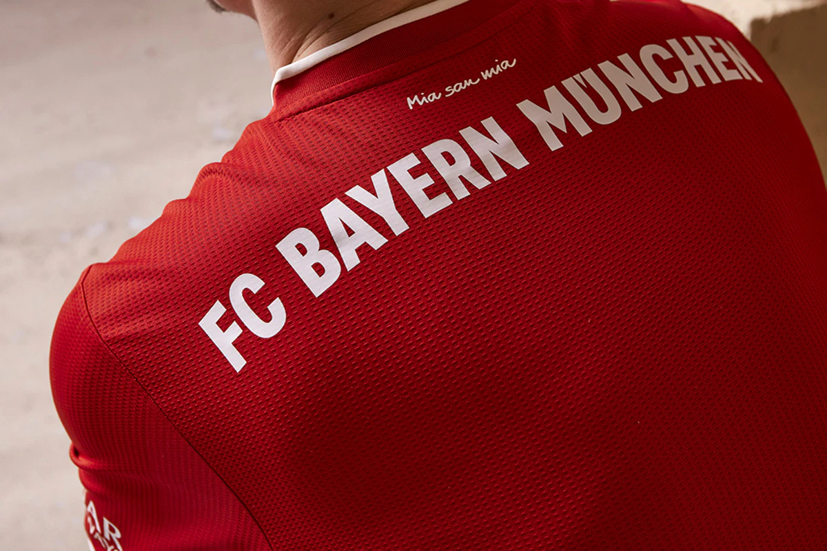 TA：皇马球星团队深度介入更衣室，阿隆索管理面临额外挑战（TA：皇马巨星身边团队深度干预更衣室，阿隆索执教管理遭遇额外考验）