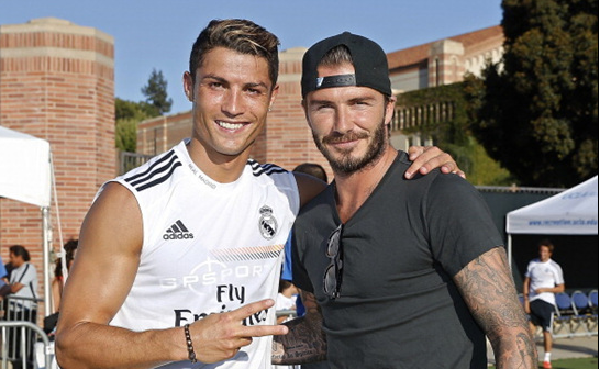 巴黎圣日耳曼梅西助攻内马尔进球（梅西送出助攻，内马尔为巴黎圣日耳曼破门）