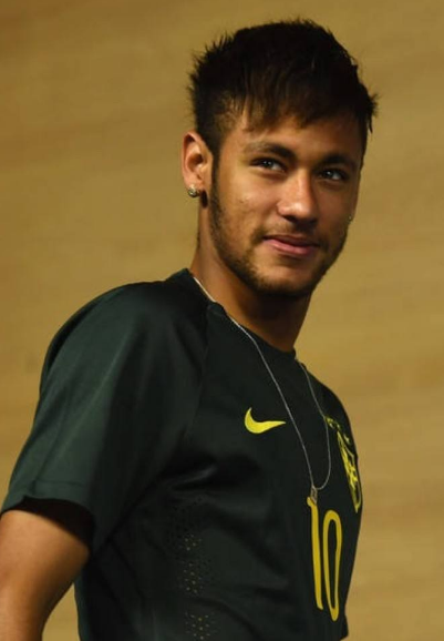 皇马欧冠主场5年来首次先进球却输球，上一次也是输给了曼城（皇马欧冠主场5年首开纪录仍告负，上次领先输球同样败给曼城）