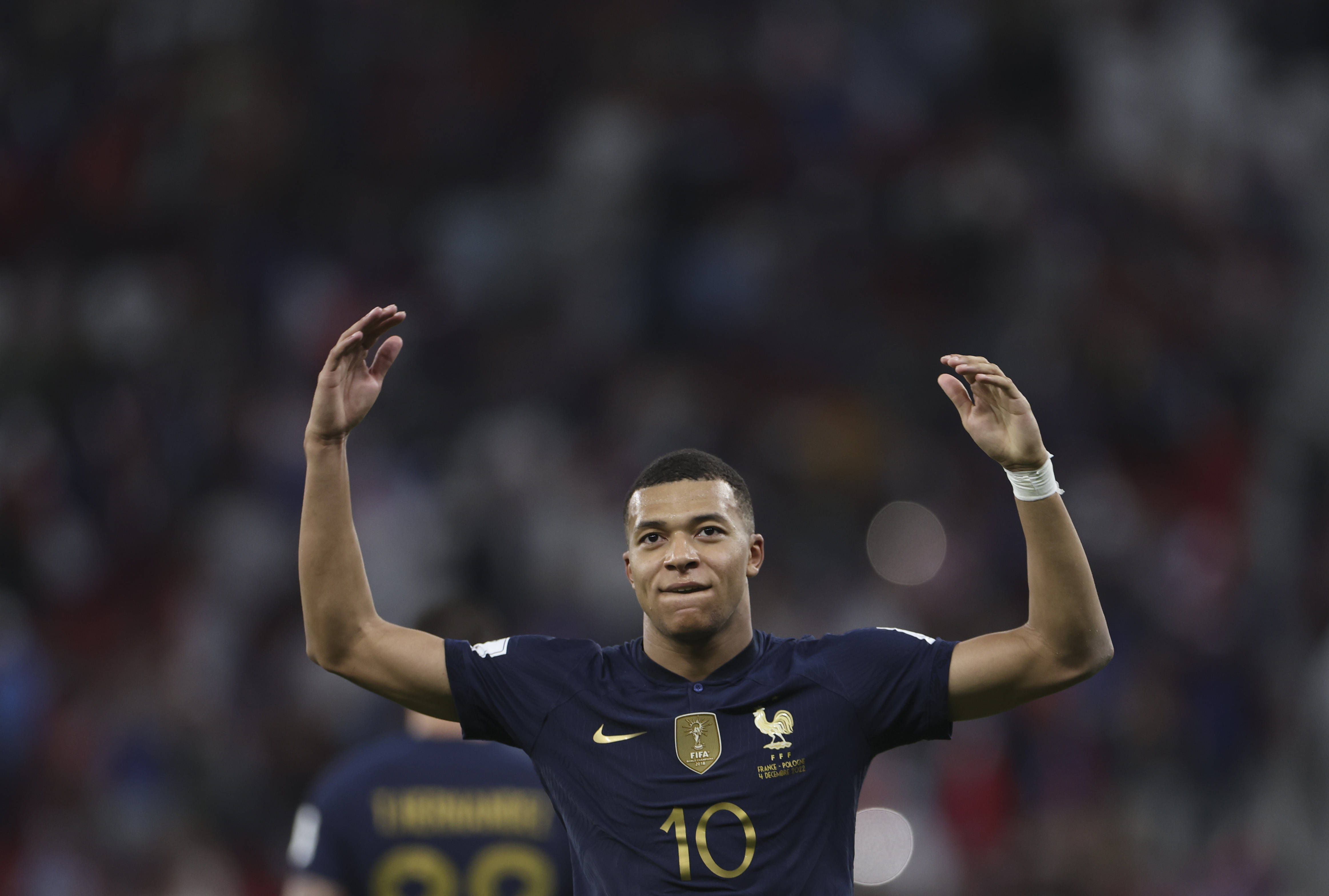 科曼：在我效力过的俱乐部中，特维斯是团队影响力最大的前锋（科曼：我待过的球队里，特维斯是对团队最具影响力的前锋）