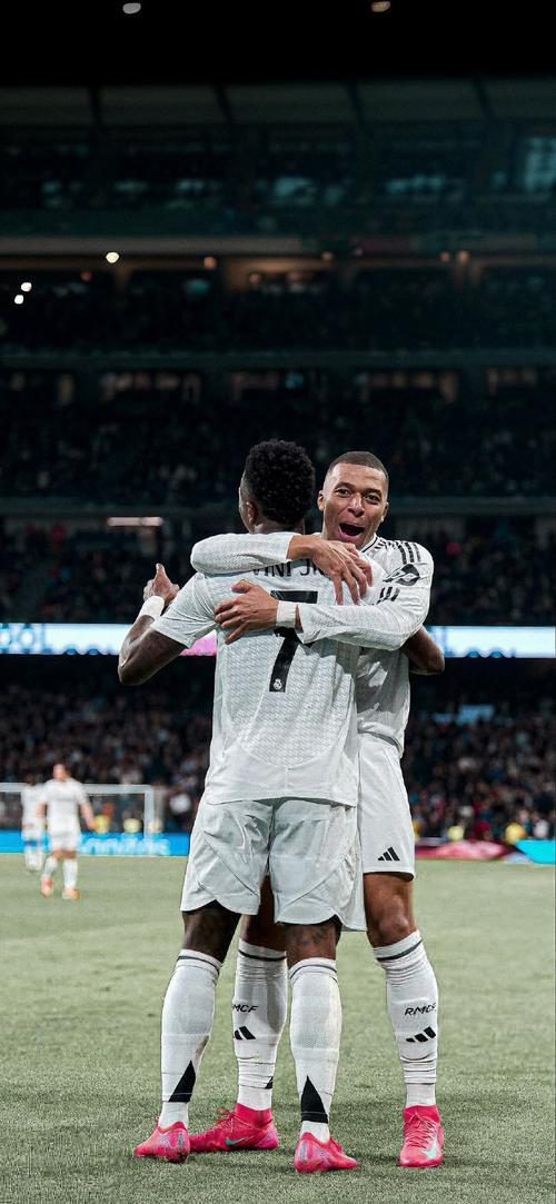 图赫尔：福登、贝林厄姆和凯恩不可能同时在英格兰首发（图赫尔：英格兰无法让福登、贝林厄姆与凯恩同时首发）